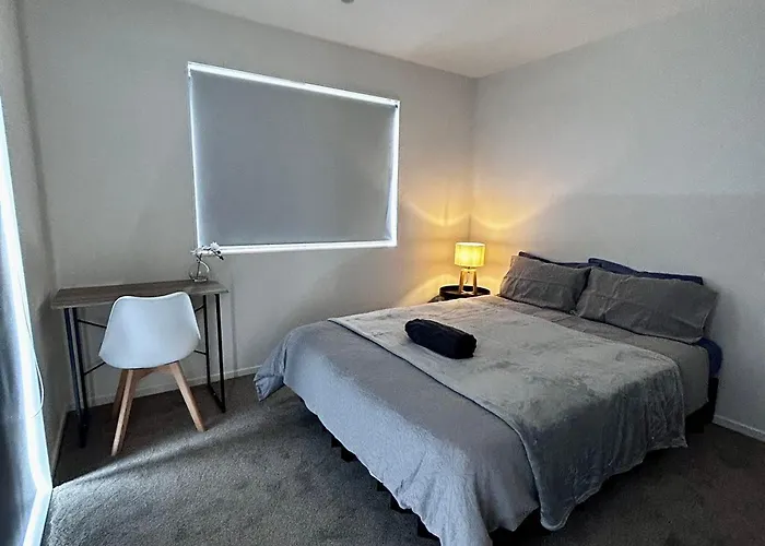 Queenbed Room, Free Carpark 10B-2